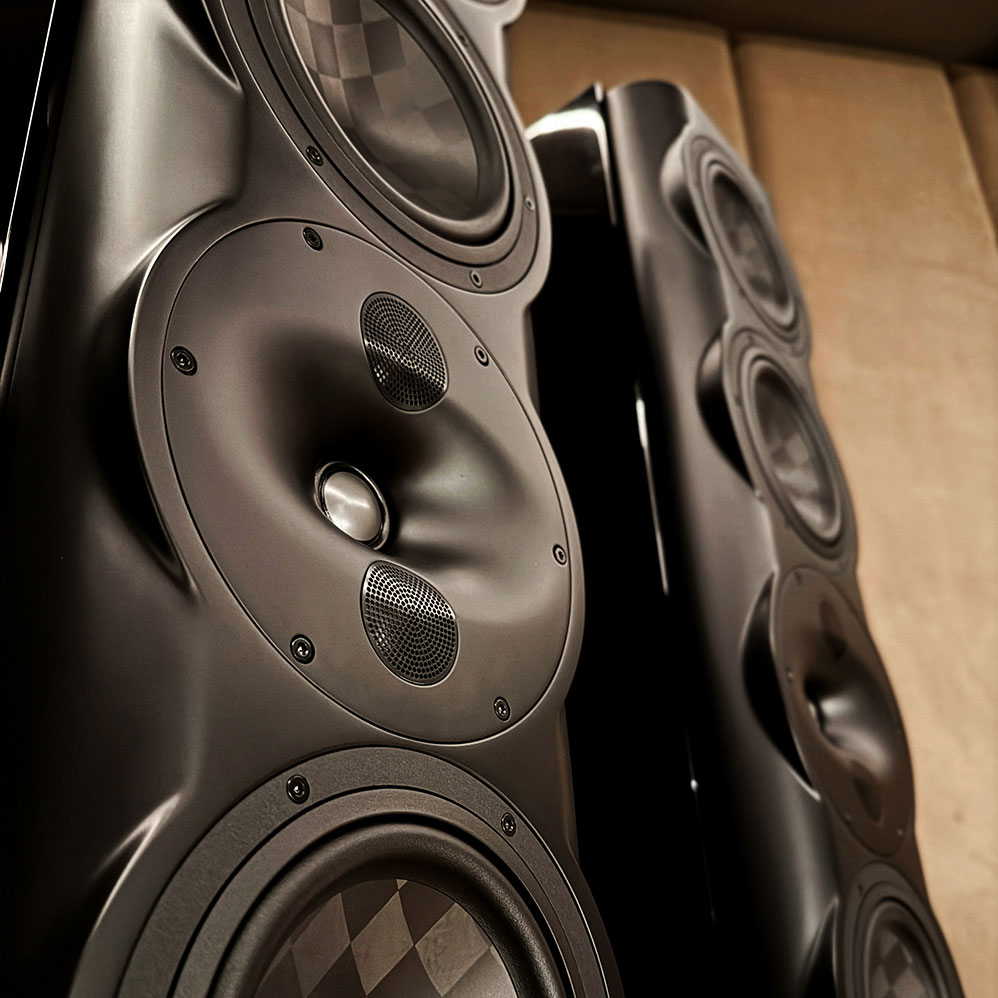 Perlisten S7t Speakers