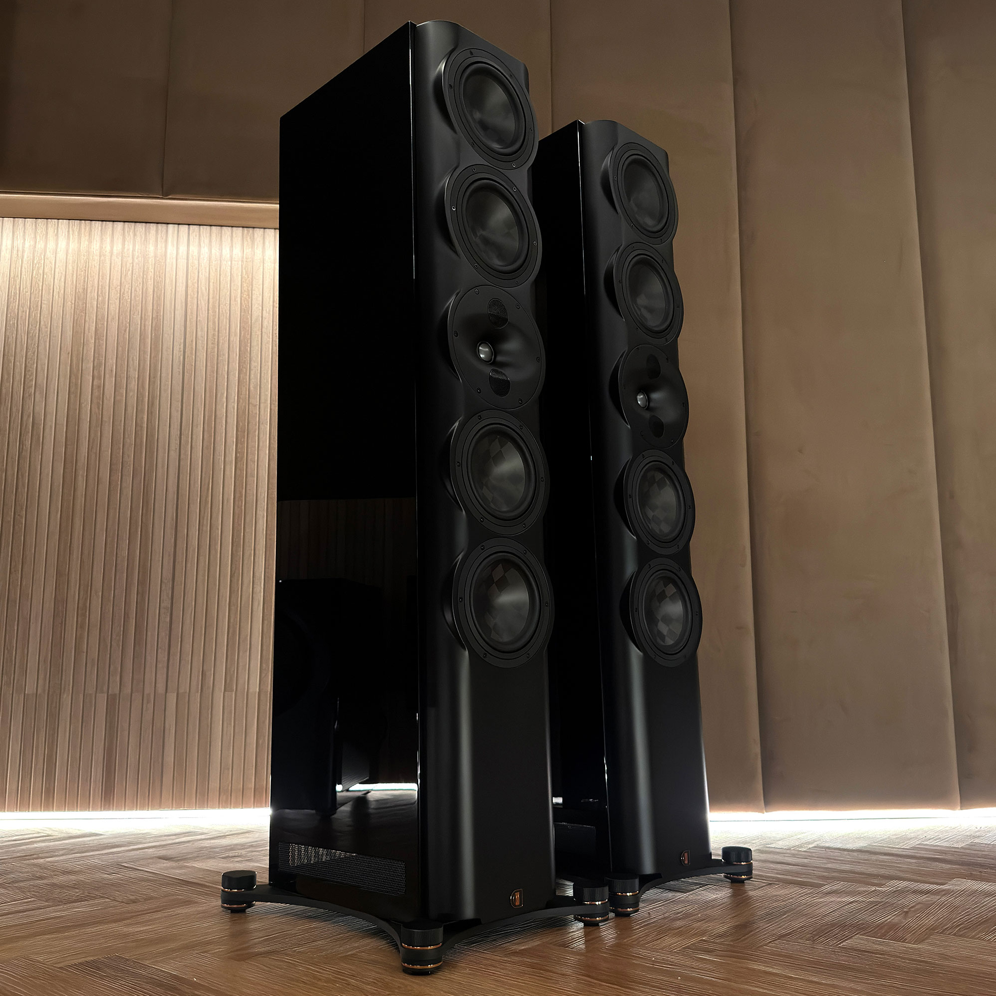 Perlisten S7t Speakers
