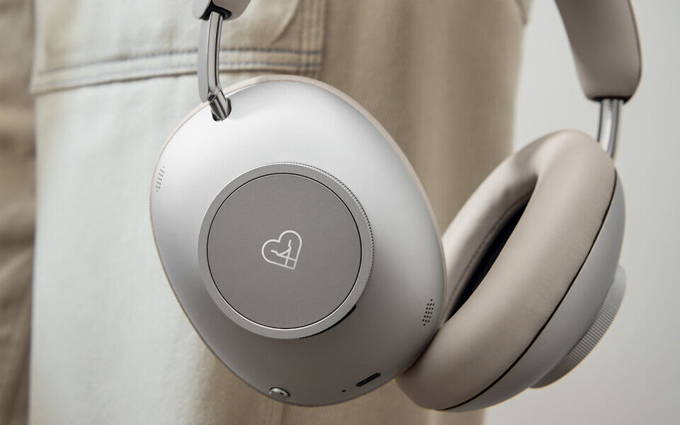 Lowe Leo Headphones
