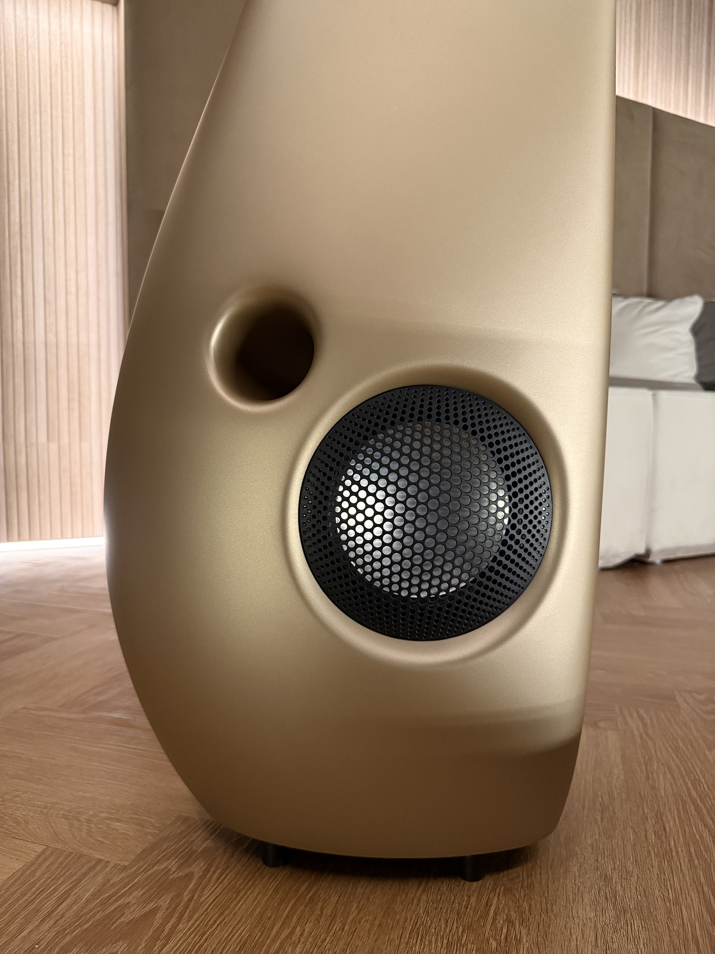 Vivid Audio KAYA 45